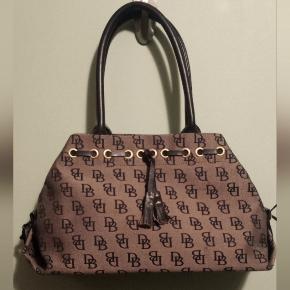 NWOT Dooney & Bourke Vintage Bag